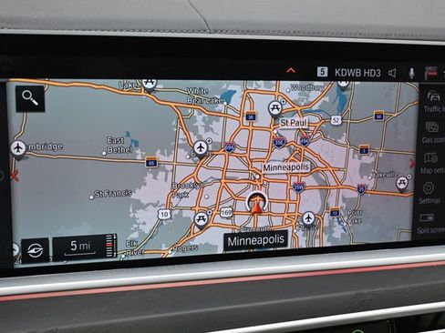 Used 2021 BMW X7 xDrive40i w/ Premium Package image 31