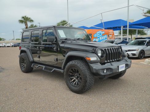 Used 2021 Jeep Wrangler Unlimited Sport AWD/4WD image 3
