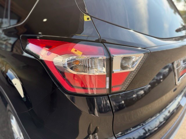 Used 2017 Ford Escape SE AWD/4WD image 37