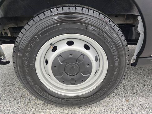 Used 2019 Ford Transit 150 130 Low Roof RWD image 29