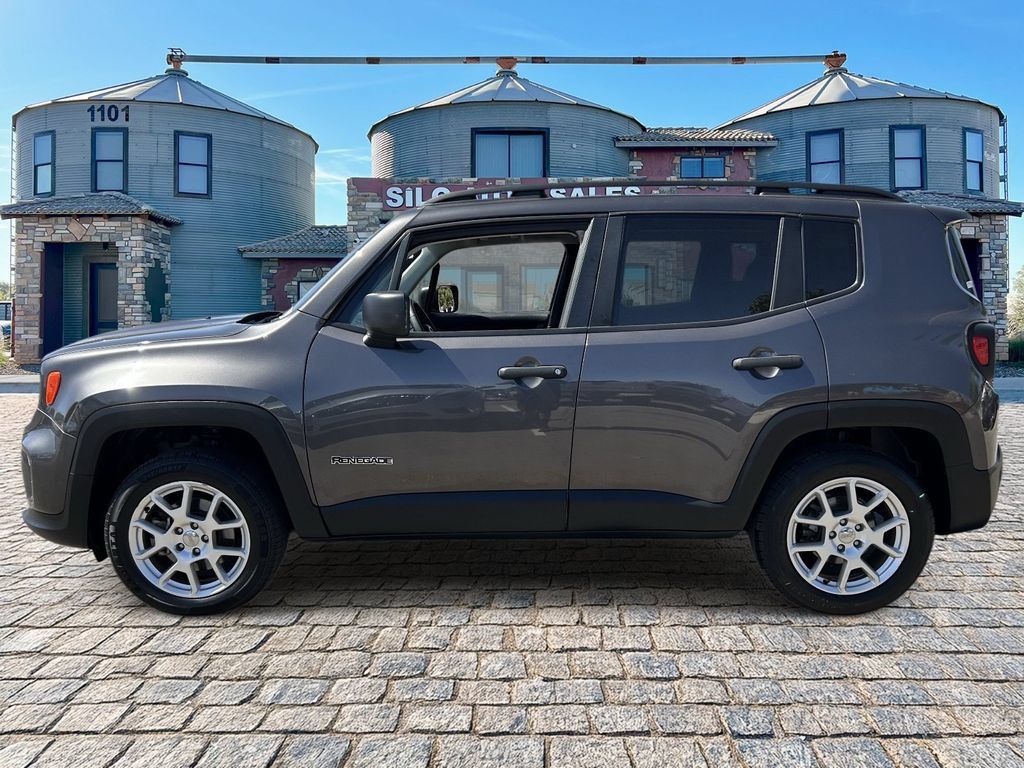 Used 2019 Jeep Renegade Sport w/ Sport Appearance Group AWD/4WD image 2