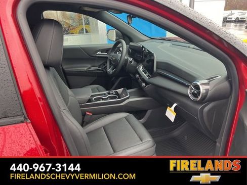 New 2026 Chevrolet Equinox LT w/ Convenience Package II FWD image 42