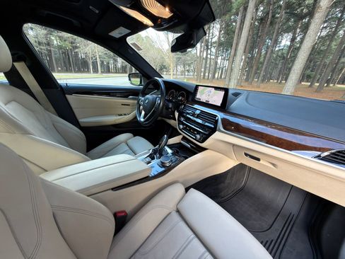 Used 2019 BMW 530i w/ Executive Package image 19