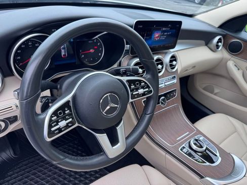 Used 2020 Mercedes-Benz C 300 4MATIC Sedan image 31