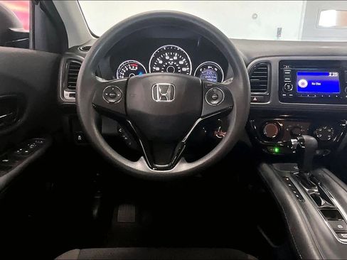 Used 2021 Honda HR-V LX image 12
