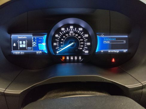 Used 2024 Ford Edge SE image 23