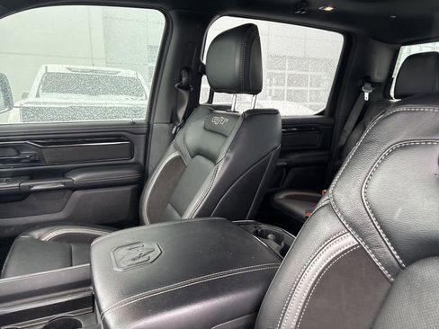 Used 2022 RAM 1500 Laramie image 12