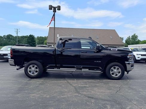 Used 2025 RAM 2500 Big Horn AWD/4WD image 7