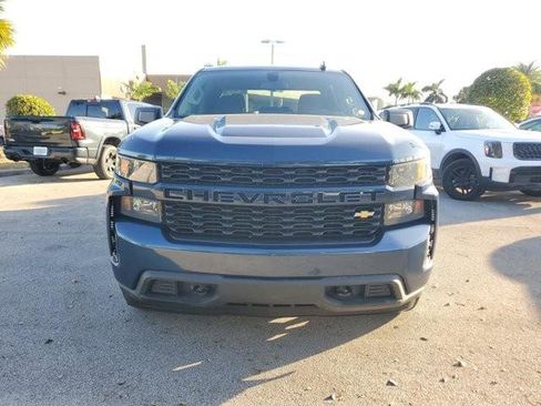 Used 2020 Chevrolet Silverado 1500 Custom w/ Custom Convenience Package image 2
