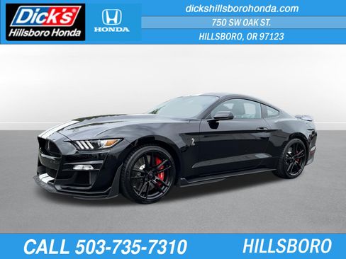 Used 2022 Ford Mustang Shelby GT500 w/ Technology Package RWD image 1