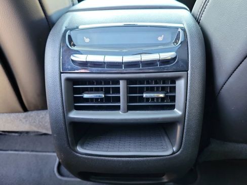 Used 2022 Cadillac XT5 Premium Luxury w/ Technology Package image 15