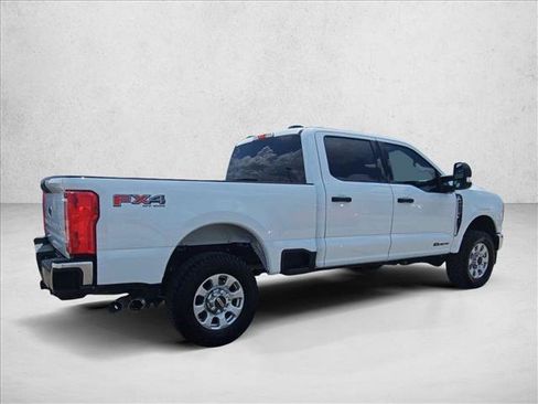 Used 2024 Ford F250 XLT w/ FX4 Off-Road Package AWD/4WD image 7