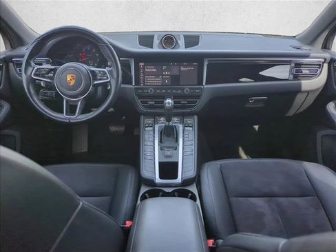 Used 2021 Porsche Macan image 21