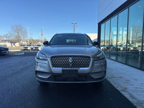 Used 2020 Lincoln Corsair AWD w/ Premium Package image 4