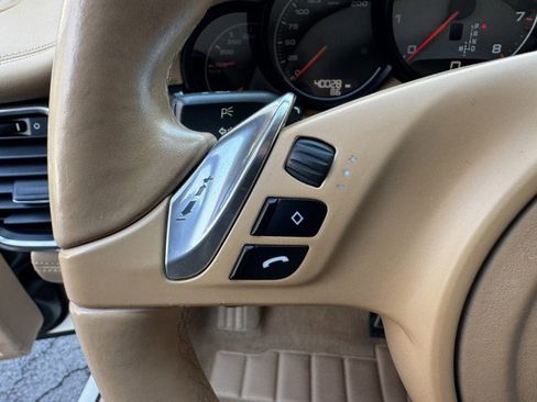 Used 2010 Porsche Panamera 4S image 21