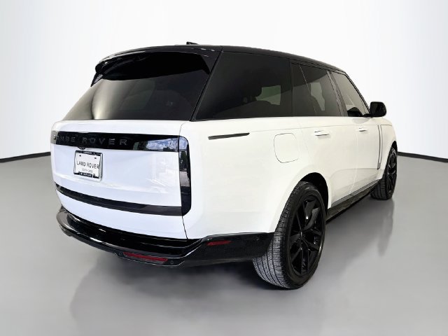 Certified 2024 Land Rover Range Rover SE AWD/4WD image 5