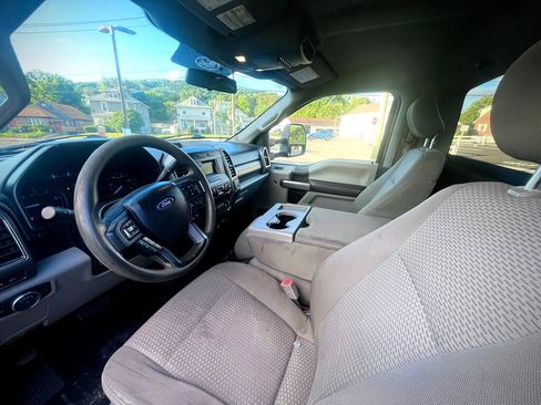 Used 2019 Ford F450 XLT image 16