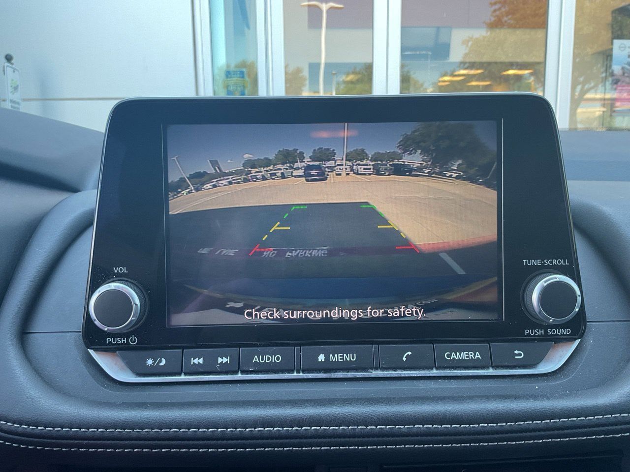Used 2025 Nissan Rogue SV FWD image 31