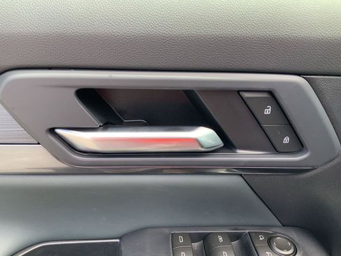 New 2026 GMC Terrain AT4 w/ LPO, Floor Liner Package AWD/4WD image 23
