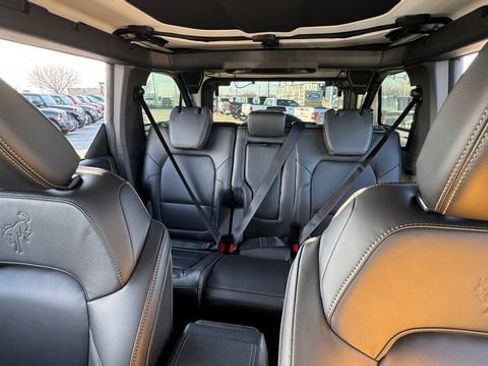 New 2025 Ford Bronco Badlands image 34