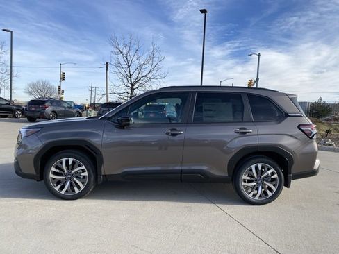 New 2025 Subaru Forester Touring image 2