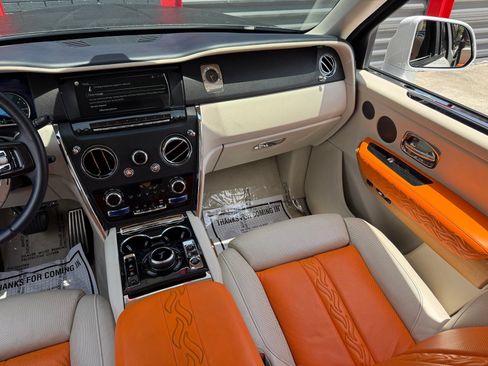 Used 2019 Rolls-Royce Cullinan AWD/4WD image 43