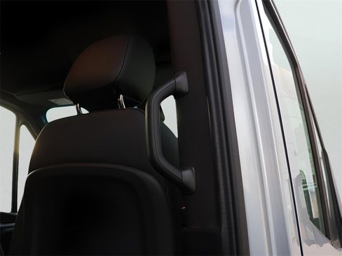 New 2025 Mercedes-Benz Sprinter 2500 image 12