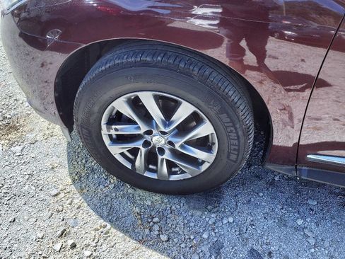 Used 2013 INFINITI JX35 AWD w/ Premium Pkg image 4