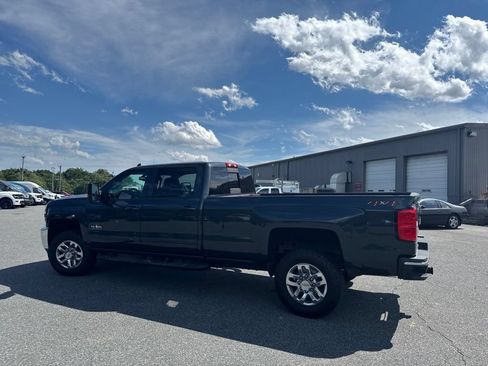 Used 2018 Chevrolet Silverado 3500 LT AWD/4WD image 4