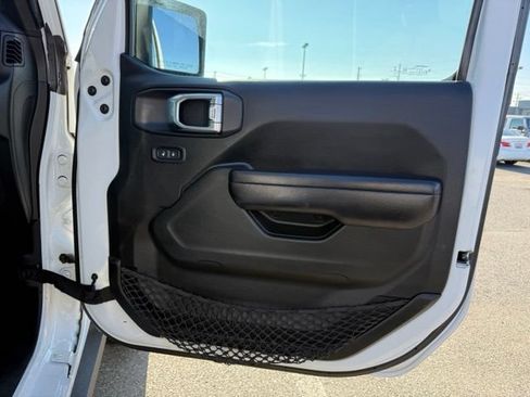 Used 2021 Jeep Wrangler Unlimited Sport AWD/4WD image 18