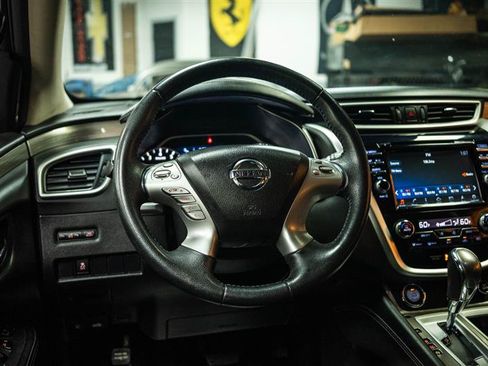 Used 2018 Nissan Murano SV AWD/4WD image 15