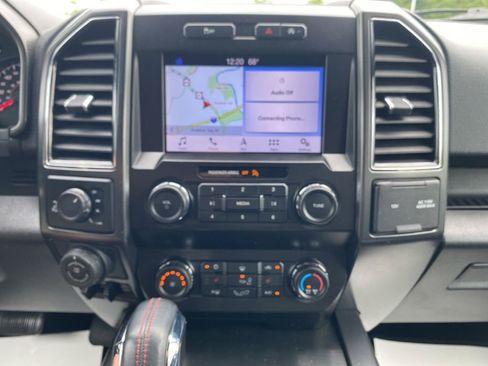 Used 2019 Ford F150 XLT w/ Equipment Group 302A Luxury AWD/4WD image 34