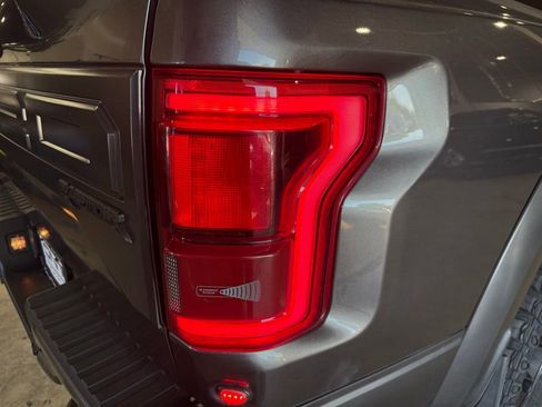 Used 2018 Ford F150 Raptor w/ Equipment Group 802A Luxury AWD/4WD image 12