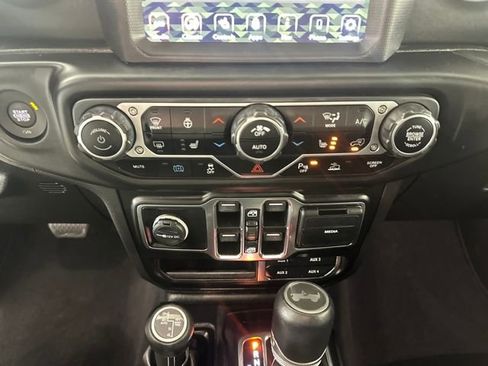 Used 2021 Jeep Wrangler Unlimited Sahara w/ Cold Weather Group image 23