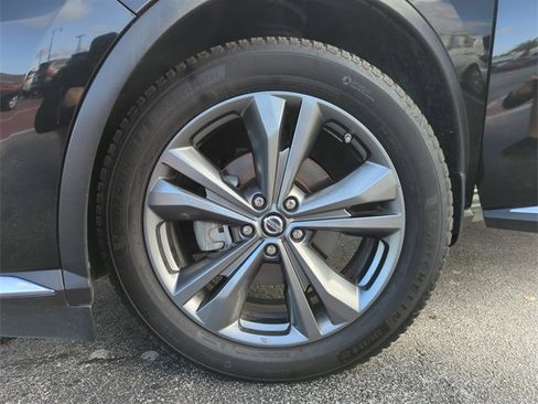 Certified 2019 Nissan Murano Platinum w/ Cargo Package image 45