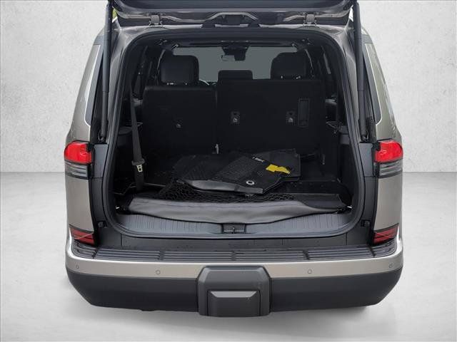 Used 2024 Lexus GX 550 w/ Cold Area Package AWD/4WD image 7