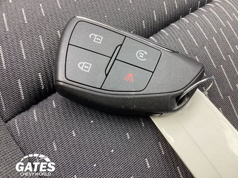 Used 2026 Chevrolet Equinox LT FWD image 25