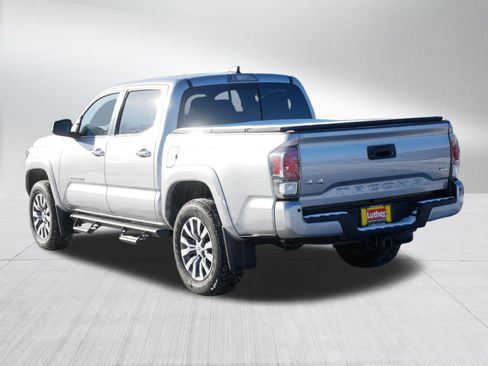 Used 2021 Toyota Tacoma Limited image 5