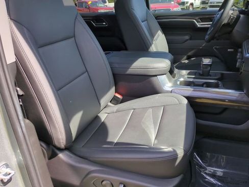 Used 2025 Chevrolet Silverado 1500 LTZ w/ LTZ Premium Package AWD/4WD image 25