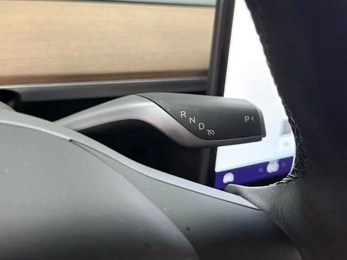 Used 2024 Tesla Model Y Performance AWD/4WD image 15