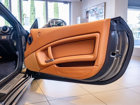 Used 2012 Ferrari California image 25