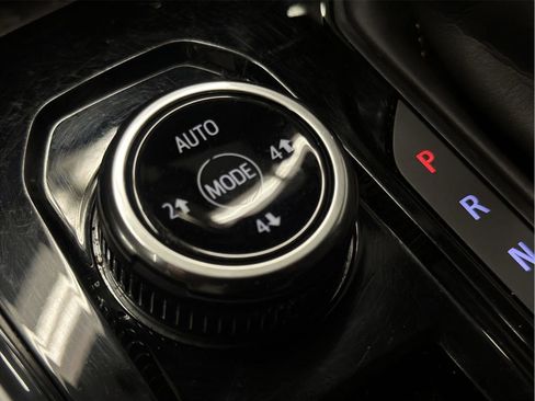 Certified 2024 GMC Canyon AT4 w/ AT4 Premium Package image 40