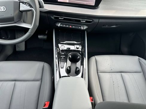 New 2026 Audi Q3 quattro 2.0T AWD/4WD image 11