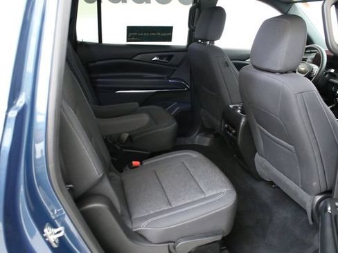 Certified 2026 Chevrolet Traverse LT FWD image 29