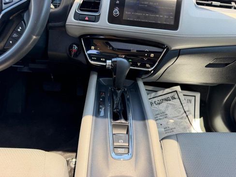 Used 2020 Honda HR-V EX image 16