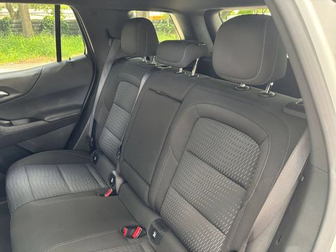 Used 2025 Chevrolet Equinox LT FWD image 36