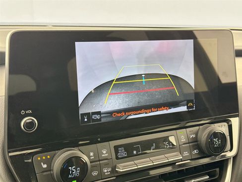 Certified 2025 Toyota Grand Highlander XLE image 24