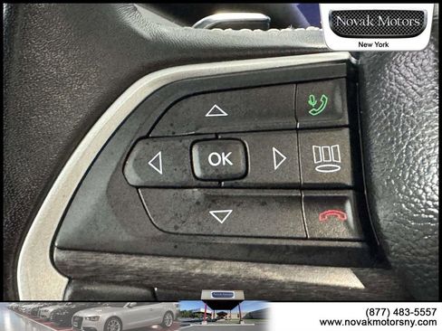 Used 2022 Jeep Grand Cherokee L Limited image 18