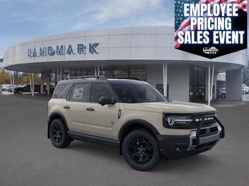 New 2025 Ford Bronco Sport Outer Banks w/ Sasquatch Outer Banks Package AWD/4WD image 8