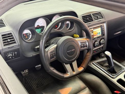 Used 2014 Dodge Challenger R/T image 18
